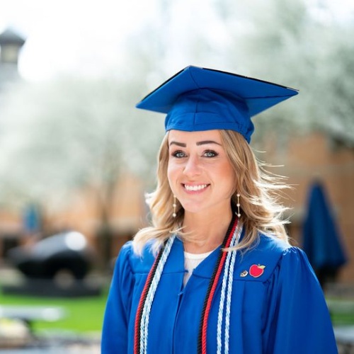 Rachel Nooney earns her degree after 10-year hiatus